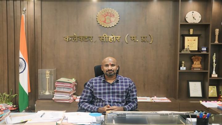 कलेक्टर बालागुरू के. कलेक्टर बालागुरू के.