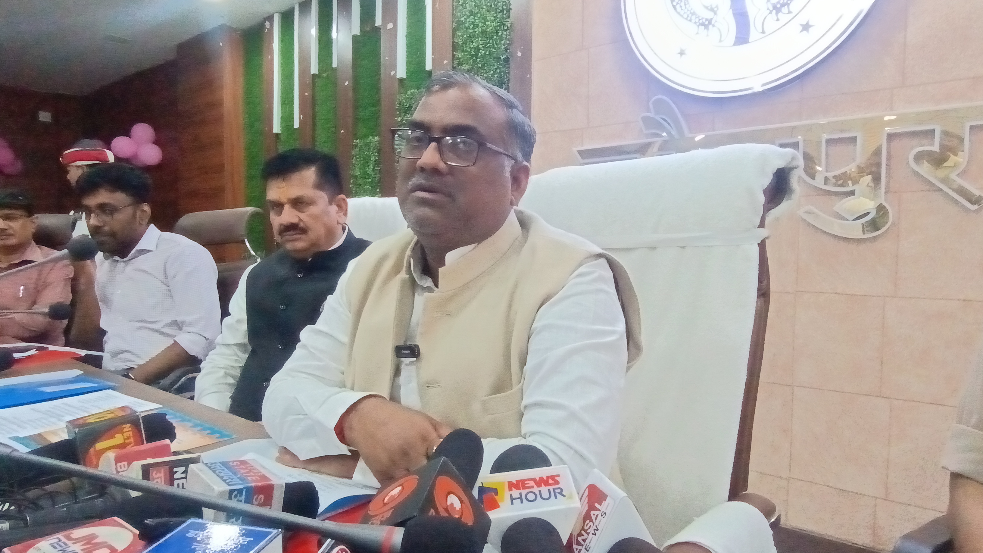 जौनपुर महोत्सव में 12 मार्च को आ रहे मुख्यमंत्री योगी आदित्यनाथ 10010जोड़ो को देगे आशीर्वाद जौनपुर महोत्सव में 12 मार्च को आ रहे मुख्यमंत्री योगी आदित्यनाथ 10010जोड़ो को देगे आशीर्वाद