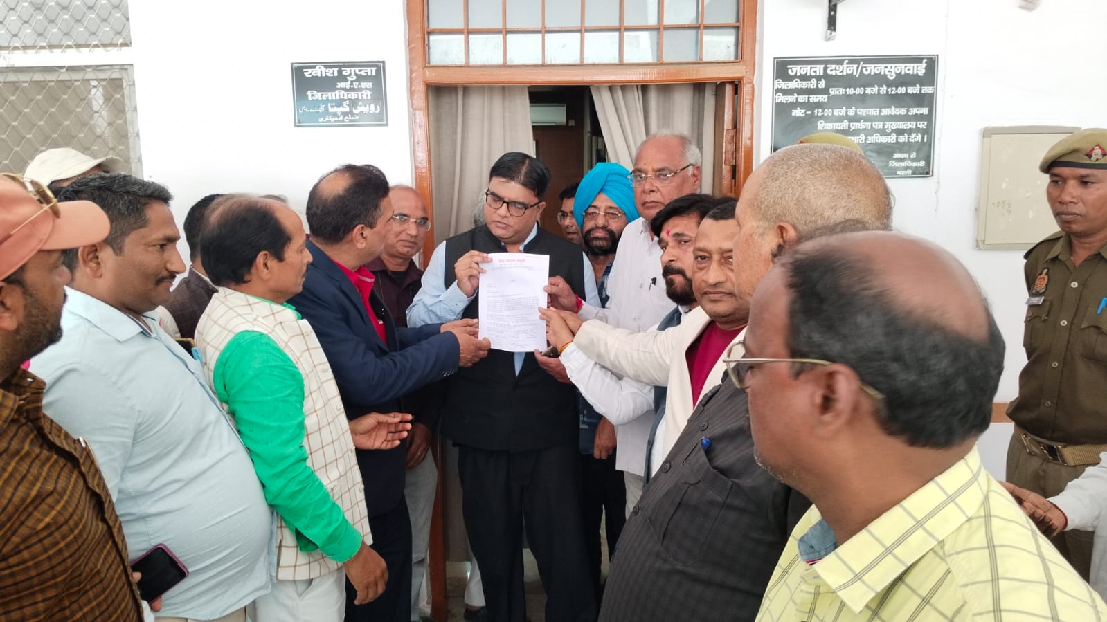 पत्रकार पत्रकार