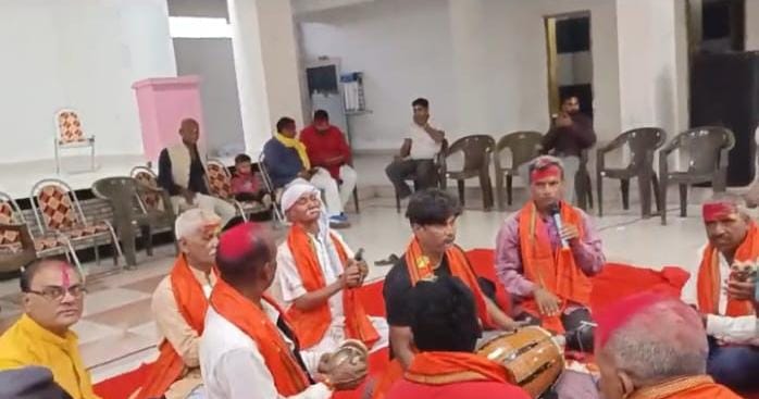 होली गाते लोग होली गाते लोग