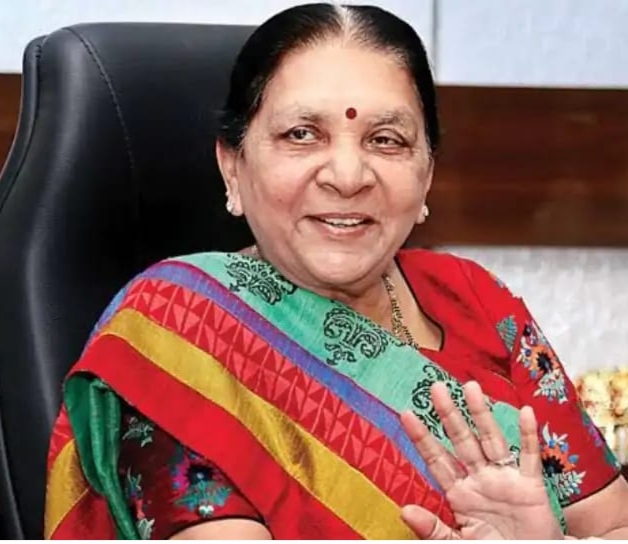 राज्यपाल आनंदीबेन पटेल राज्यपाल आनंदीबेन पटेल