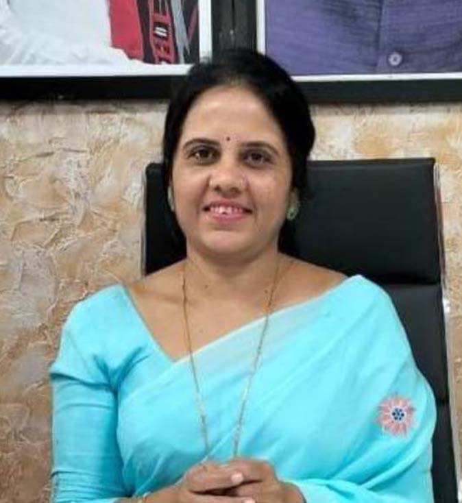 महापौर मीनल चौबे महापौर मीनल चौबे