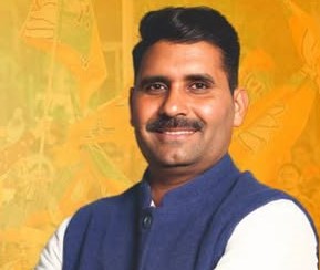 होली की बधाई देते हुए विधायक सतपाल जांबा। होली की बधाई देते हुए विधायक सतपाल जांबा।