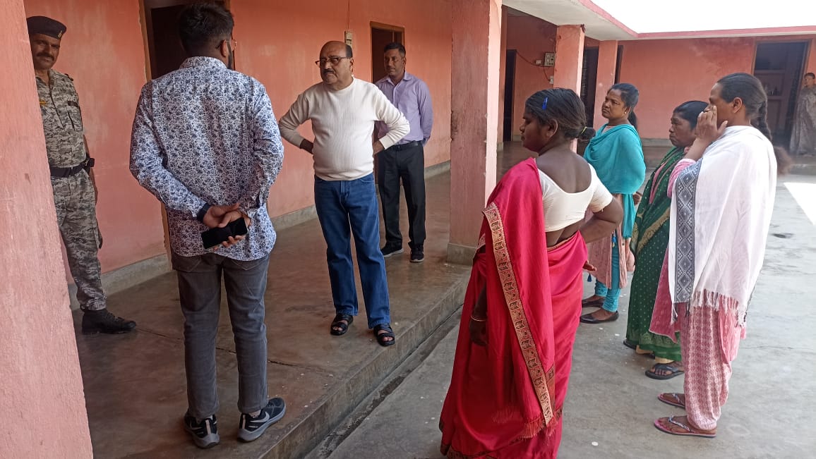 प्रधान जिला जज ने किया ओल्ड एज होम का औचक निरीक्षण प्रधान जिला जज ने किया ओल्ड एज होम का औचक निरीक्षण