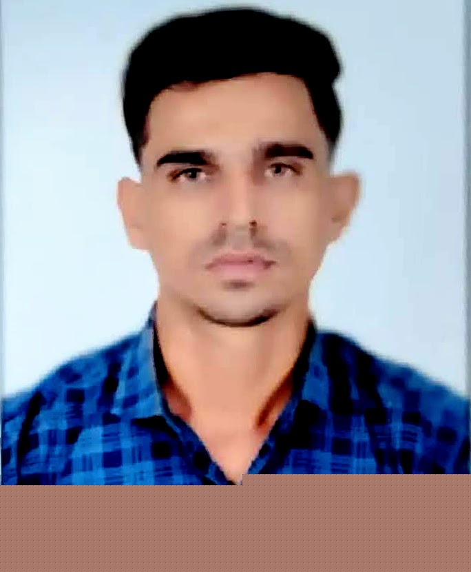 मृतक मनीष का फाइल फोटो मृतक मनीष का फाइल फोटो