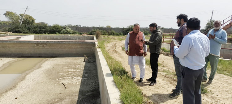 सोनीपत: नगर निगम सोनीपत के मेयर राजीव जैन ककरोई रोड स्थित 25 करोड़ रुपये की लागत से बने जल शोधन संयंत्र का निरीक्षण निरीक्षण करते हुए। सोनीपत: नगर निगम सोनीपत के मेयर राजीव जैन ककरोई रोड स्थित 25 करोड़ रुपये की लागत से बने जल शोधन संयंत्र का निरीक्षण निरीक्षण करते हुए।