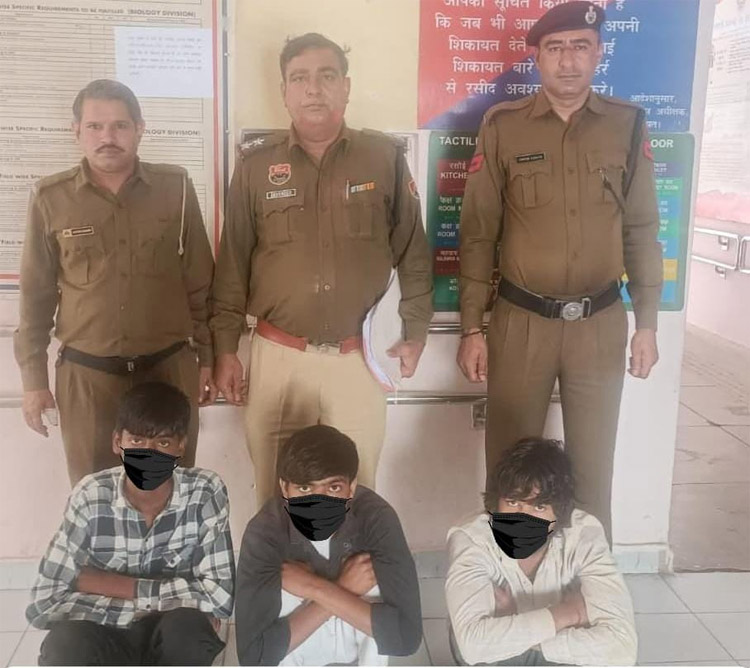 सोनीपत: लूट मामले में गिरफ्तार आरोपी सोनीपत: लूट मामले में गिरफ्तार आरोपी