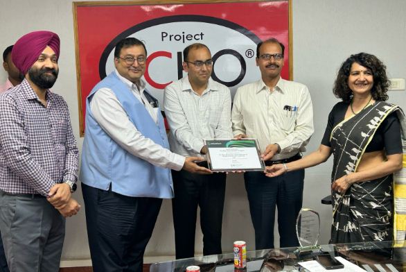 एचआईसीसी समिति के सदस्यों के साथ लोहिया संस्थान के चिकित्सक एचआईसीसी समिति के सदस्यों के साथ लोहिया संस्थान के चिकित्सक