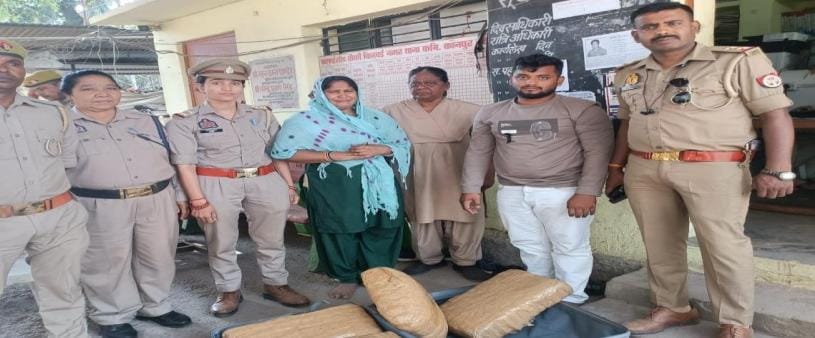 पुलिस की गिरफ्त में आरोपित पुलिस की गिरफ्त में आरोपित