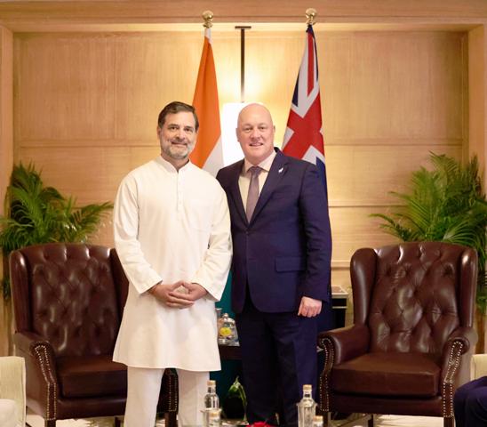 राहुल गांधी और न्यूजीलैंड के प्रधानमंत्री क्रिस्टोफर लक्सन मुलाकात के दौरान राहुल गांधी और न्यूजीलैंड के प्रधानमंत्री क्रिस्टोफर लक्सन मुलाकात के दौरान