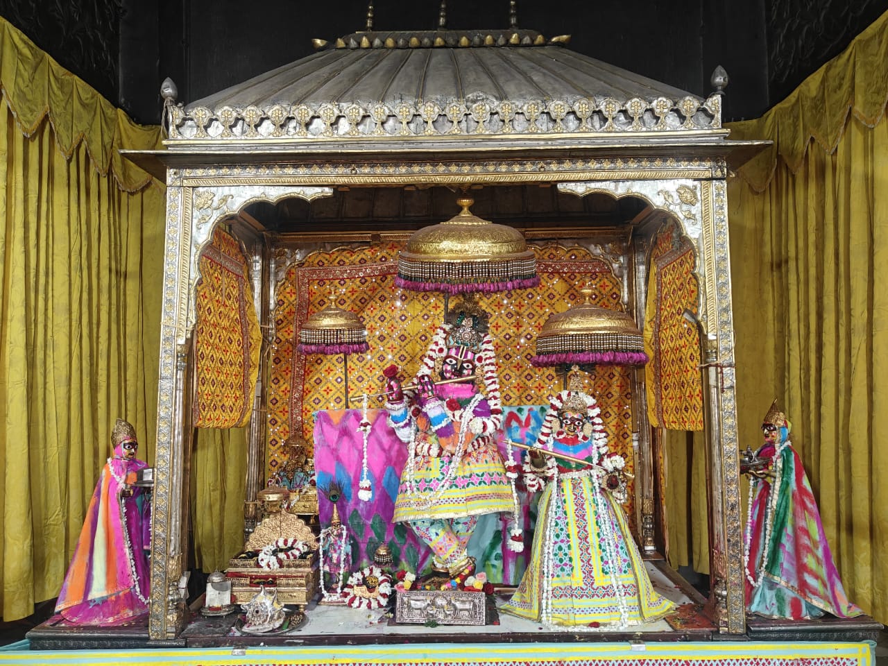 गोविंद देवजी मंदिर में होली-धुलंडी पर श्रद्धालुओं के प्रवेश-निकास की व्यवस्था में किया बदलाव गोविंद देवजी मंदिर में होली-धुलंडी पर श्रद्धालुओं के प्रवेश-निकास की व्यवस्था में किया बदलाव