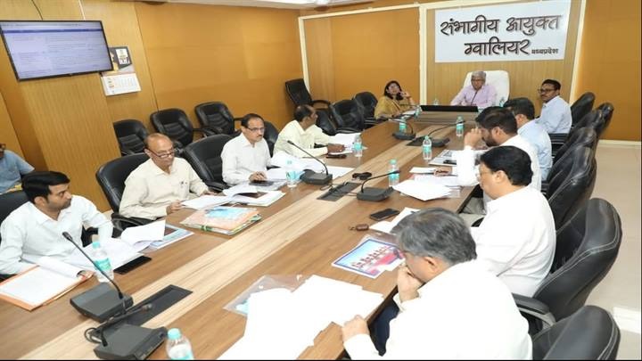 ग्वालियर विकास प्राधिकरण के संचालक मंडल की बैठक ग्वालियर विकास प्राधिकरण के संचालक मंडल की बैठक