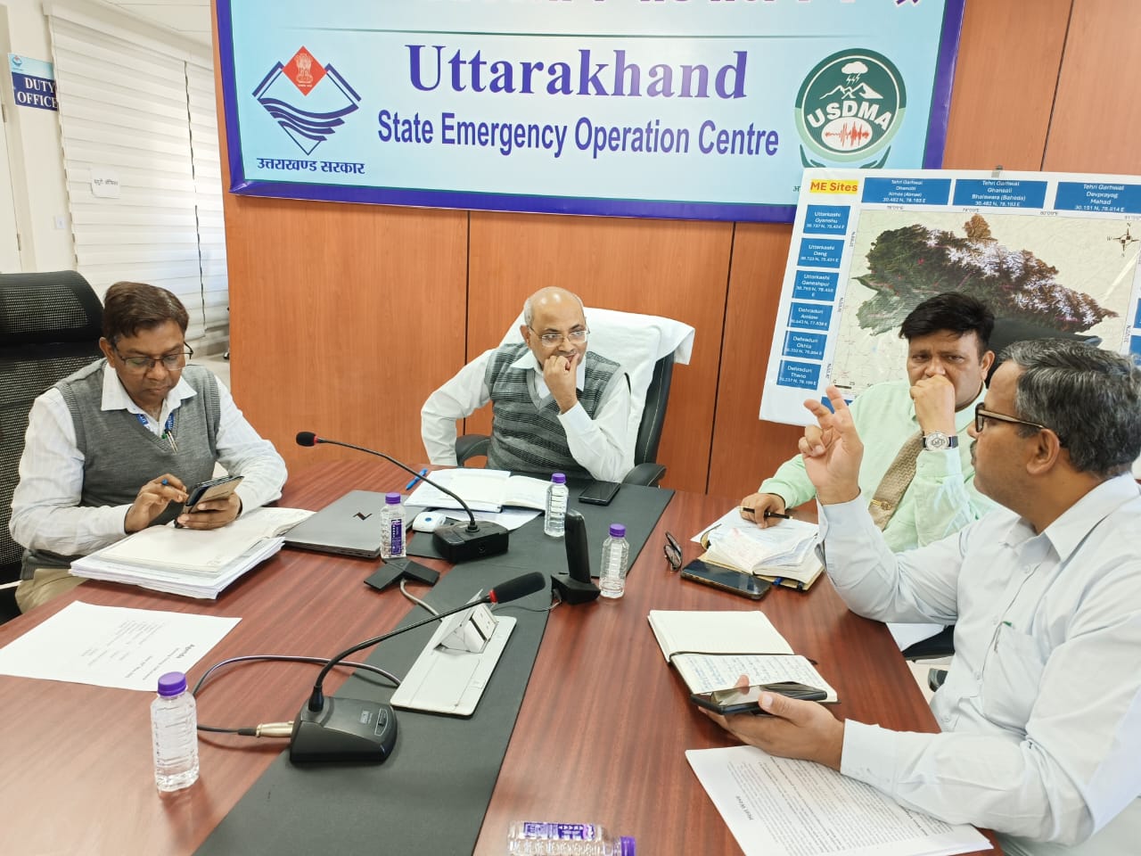 राज्य आपदा प्रबंधन प्राधिकरणों के साथ बैठक । राज्य आपदा प्रबंधन प्राधिकरणों के साथ बैठक ।