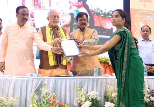 रोजगार मेले में वित्त मंत्री सुरेश खन्ना रोजगार मेले में वित्त मंत्री सुरेश खन्ना
