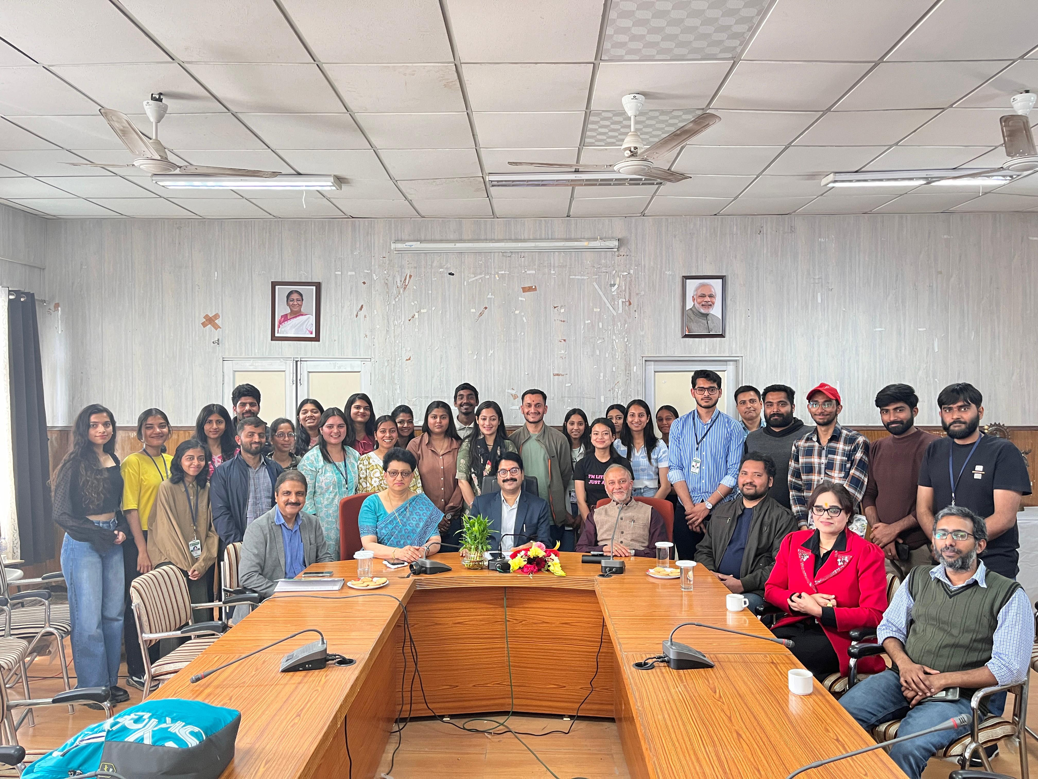 सीयू में आयोजित संगोष्ठी में हिस्सा लेने वाले प्रतिभागी। सीयू में आयोजित संगोष्ठी में हिस्सा लेने वाले प्रतिभागी।
