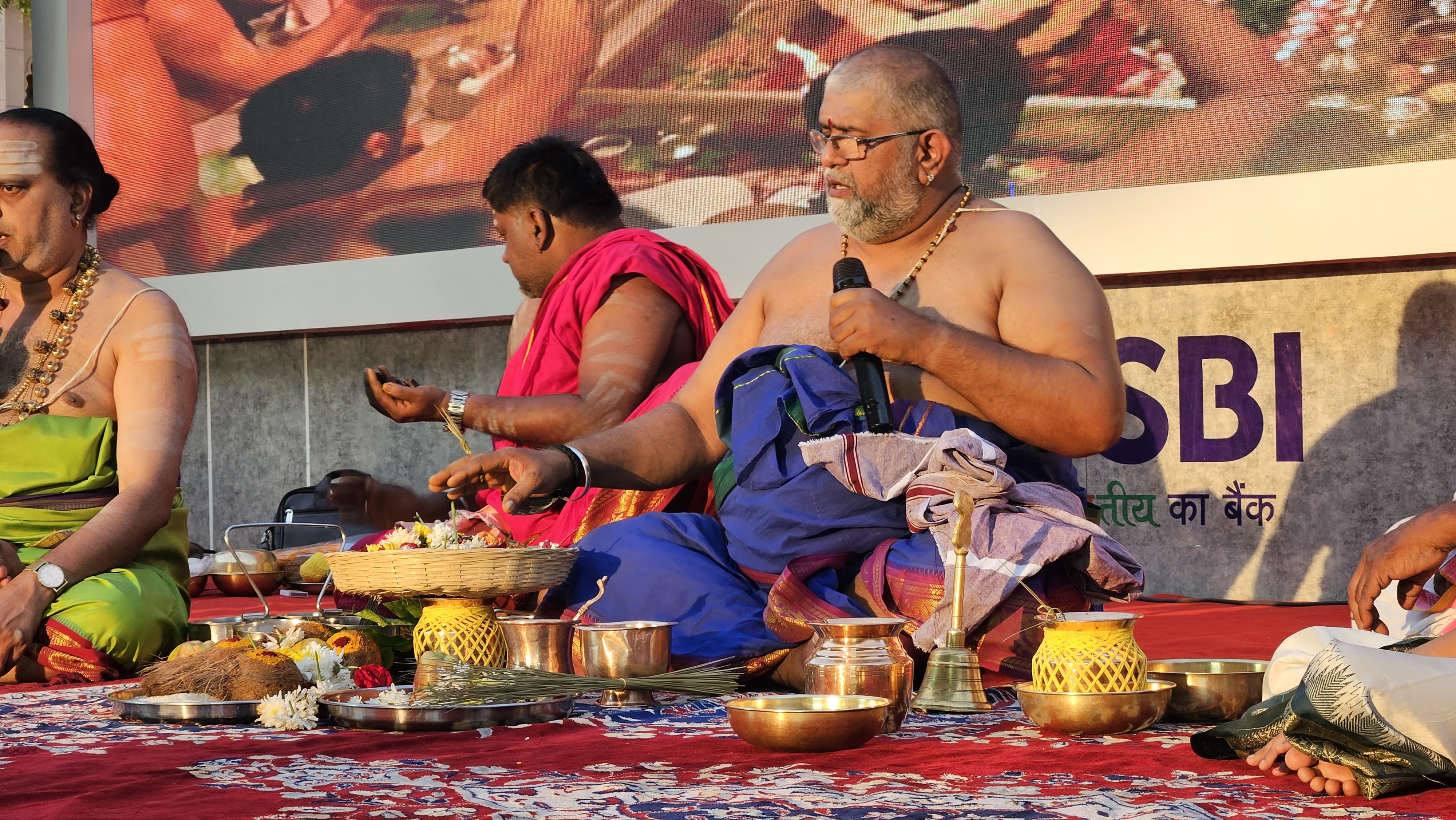 विश्वनाथ धाम में महादेव एवं माता पार्वती के विवाह का संगीतमय नाट्य मंचन विश्वनाथ धाम में महादेव एवं माता पार्वती के विवाह का संगीतमय नाट्य मंचन