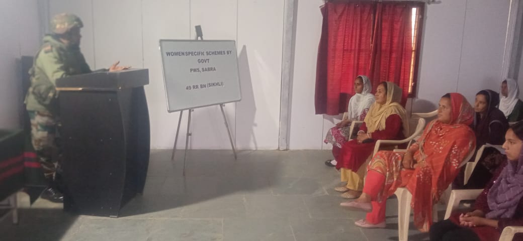 महिला-विशिष्ट सरकारी योजनाओं पर व्याख्यान आयोजित किया महिला-विशिष्ट सरकारी योजनाओं पर व्याख्यान आयोजित किया