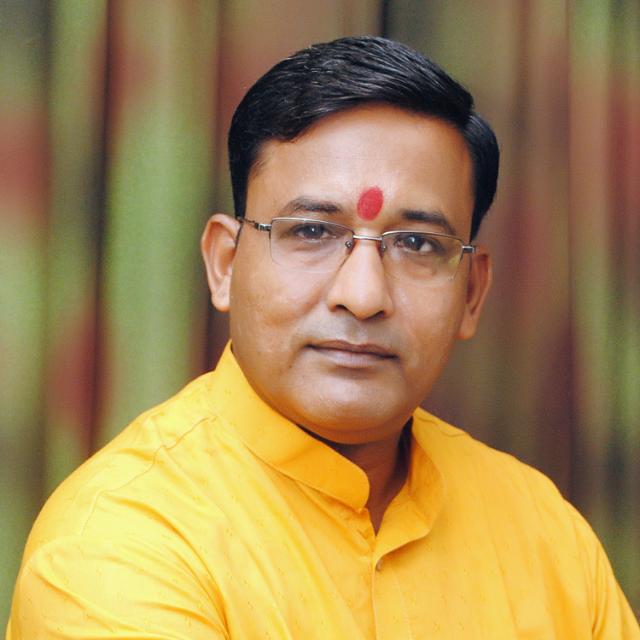 ज्योतिषाचार्य पंडित सुरेंद्र कुमार शर्मा ज्योतिषाचार्य पंडित सुरेंद्र कुमार शर्मा