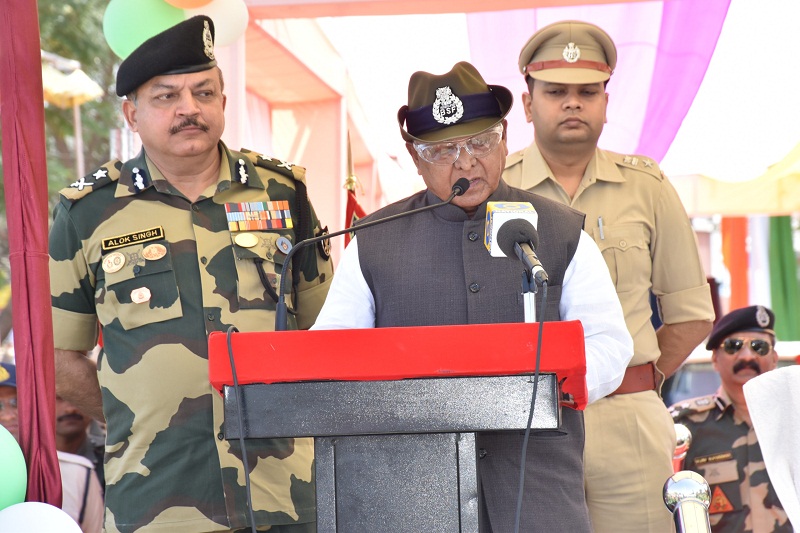 इंदौर में 18वीं अखिल भारतीय पुलिस निशानेबाजी खेल प्रतियोगिता के समापन समारोह इंदौर में 18वीं अखिल भारतीय पुलिस निशानेबाजी खेल प्रतियोगिता के समापन समारोह