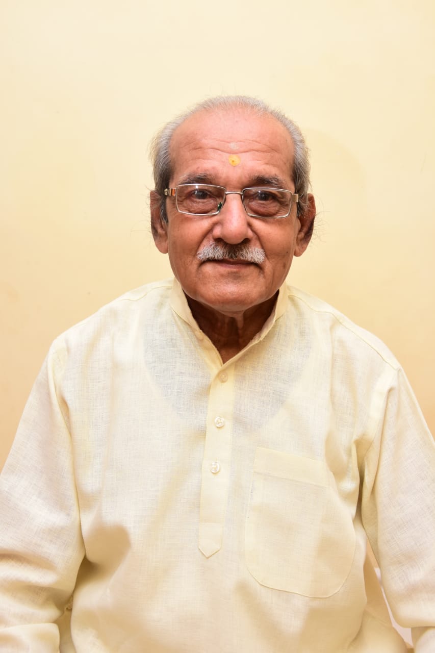 कार्यकारी संपादक चक्रवर्ती गणपति नावड़ की फाइल फोटो कार्यकारी संपादक चक्रवर्ती गणपति नावड़ की फाइल फोटो
