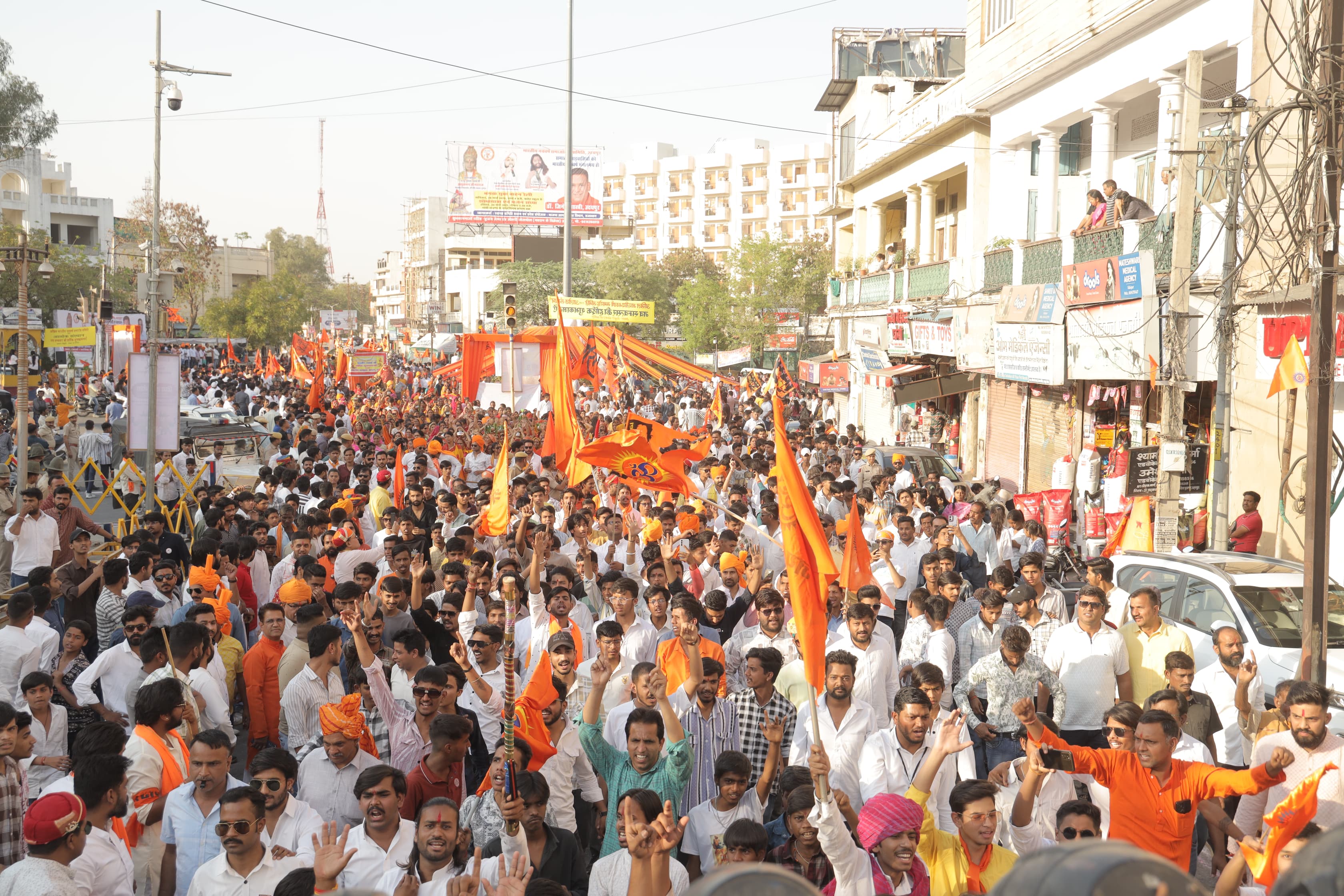 भारतीय नववर्ष पर उमंग, उल्लास और राष्ट्रप्रेम की त्रिवेणी का संगम भारतीय नववर्ष पर उमंग, उल्लास और राष्ट्रप्रेम की त्रिवेणी का संगम
