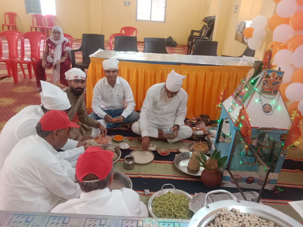 भागवान झूलेलाल के जन्मोत्सव पर पूजा भागवान झूलेलाल के जन्मोत्सव पर पूजा