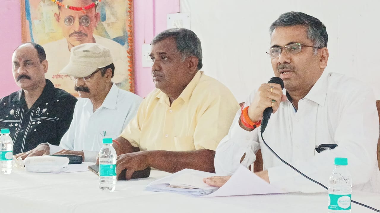 डॉ.सुशील सिन्हा का छाया चित्र