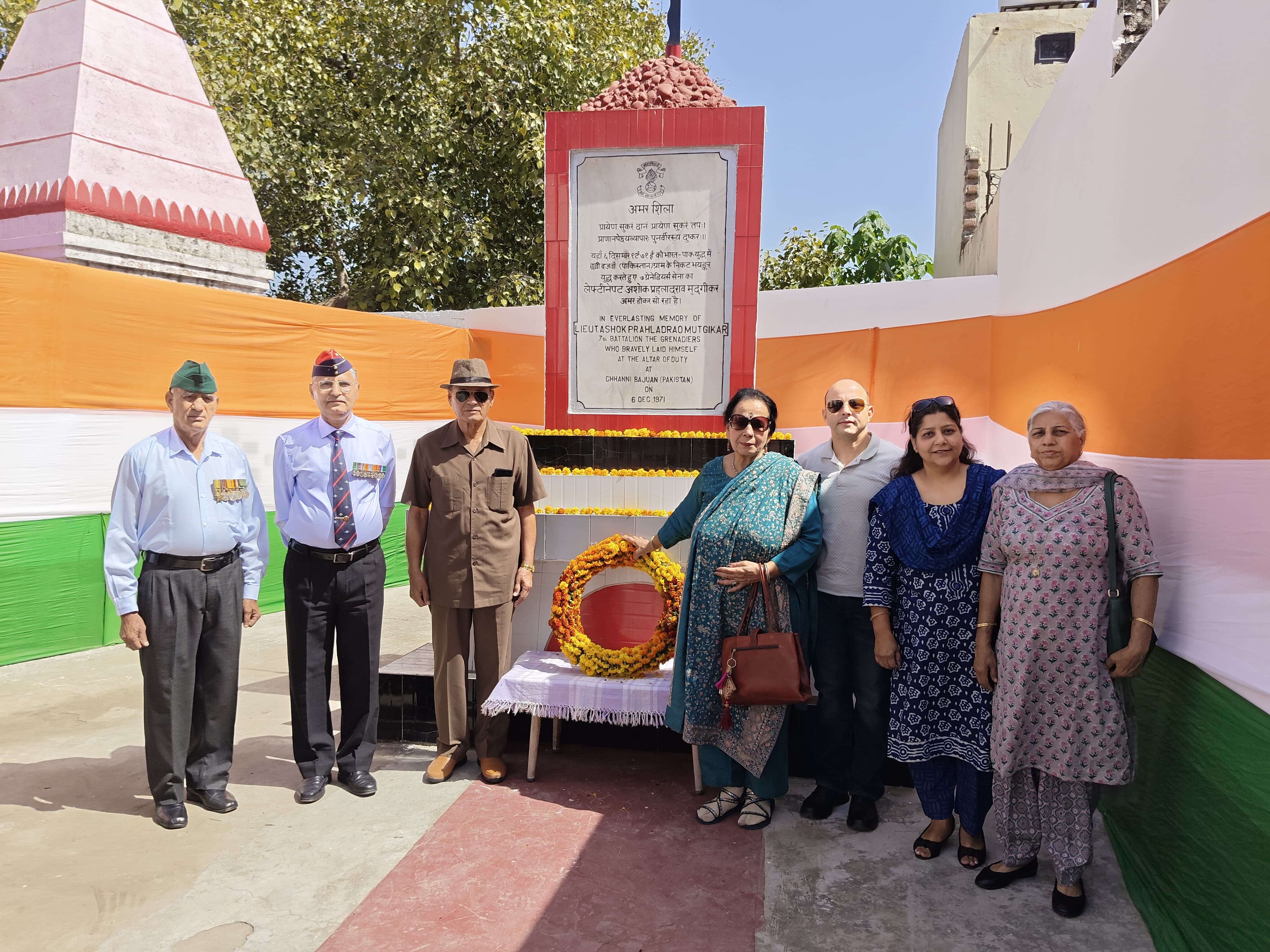 ब्रिगेडियर सुखबीर सिंह मलिक ने गजनसू में 1971 के युद्ध के नायक को श्रद्धांजलि दी ब्रिगेडियर सुखबीर सिंह मलिक ने गजनसू में 1971 के युद्ध के नायक को श्रद्धांजलि दी