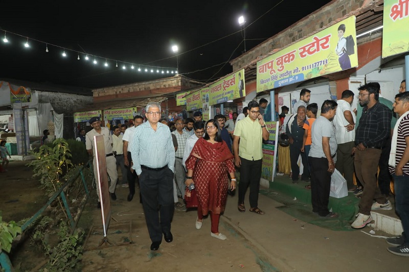दस दिवसीय पुस्तक मेले का हुआ समापन दस दिवसीय पुस्तक मेले का हुआ समापन