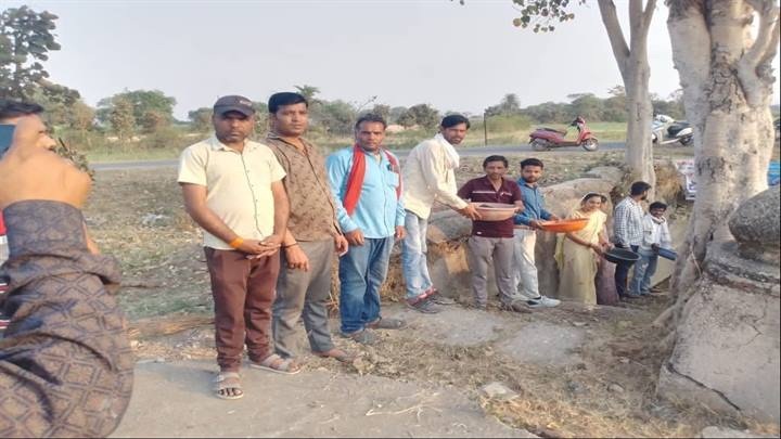 जल गंगा संवर्धन अभियान के तहत ग्राम पंचायत पचामा में प्राचीन बावड़ी में हुआ श्रमदान जल गंगा संवर्धन अभियान के तहत ग्राम पंचायत पचामा में प्राचीन बावड़ी में हुआ श्रमदान