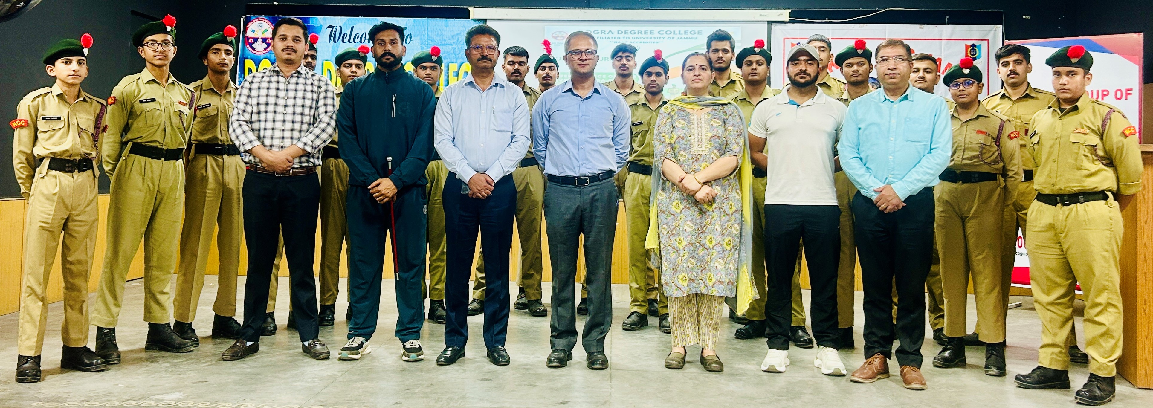 एआरओ जम्मू के सहयोग से रक्षा करियर पर प्रेरक व्याख्यान का आयोजन एआरओ जम्मू के सहयोग से रक्षा करियर पर प्रेरक व्याख्यान का आयोजन