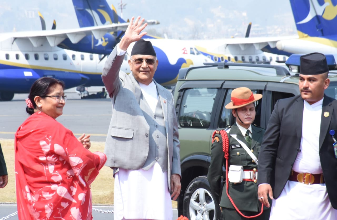 बैंकाक प्रस्थान करते प्रधानमंत्री ओली बैंकाक प्रस्थान करते प्रधानमंत्री ओली