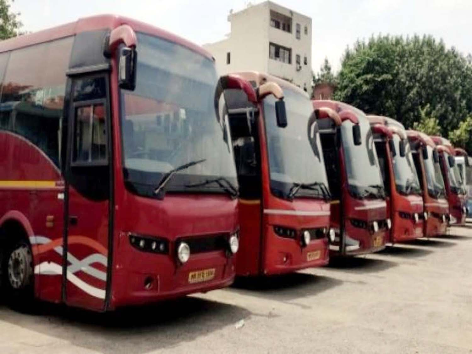 हरियाणा रोडवेज की वोल्वो बस। हरियाणा रोडवेज की वोल्वो बस।
