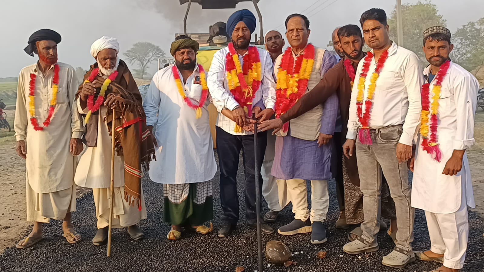 झोरा फार्म से जुगनू पोस्ट तक पहली बार पक्की सड़क का उद्घाटन किया