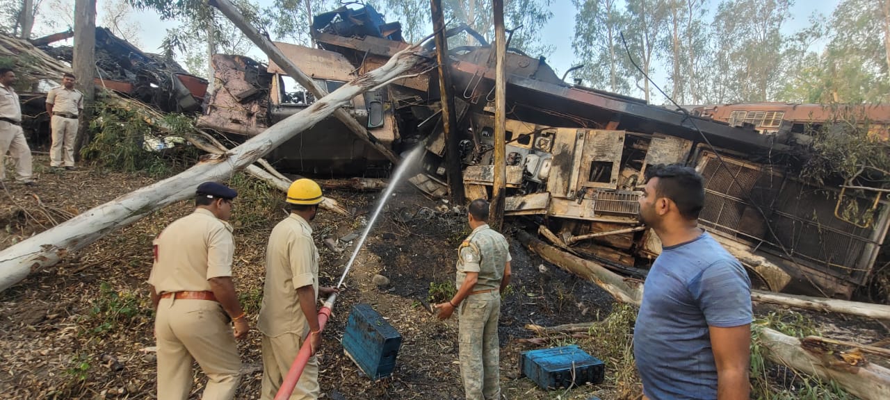 घटनास्थल की तस्वीर घटनास्थल की तस्वीर