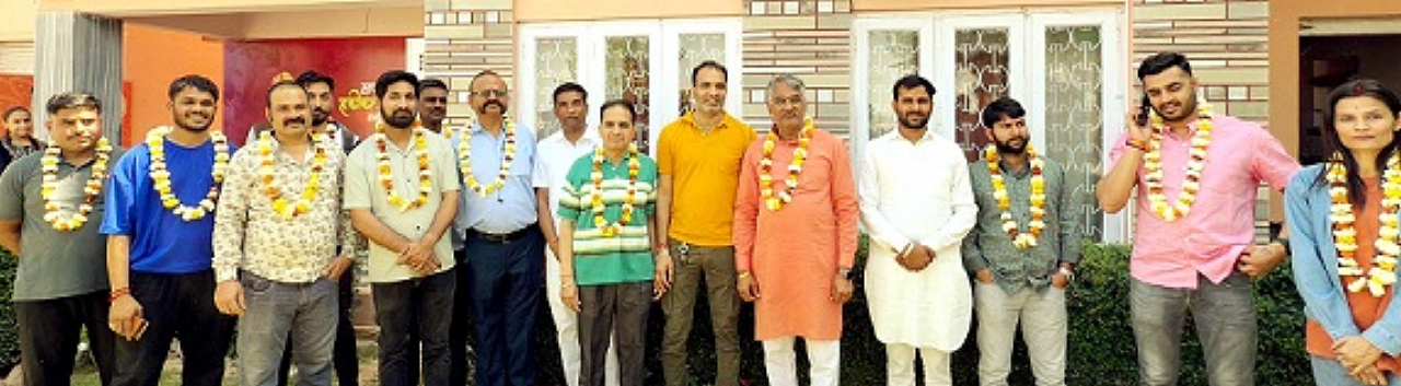 अंतराष्ट्रीय स्तर की भव्य रामलीला का मंचन बीकानेर में 4 से, रामलीला के कलाकारों का स्वागत किया अंतराष्ट्रीय स्तर की भव्य रामलीला का मंचन बीकानेर में 4 से, रामलीला के कलाकारों का स्वागत किया