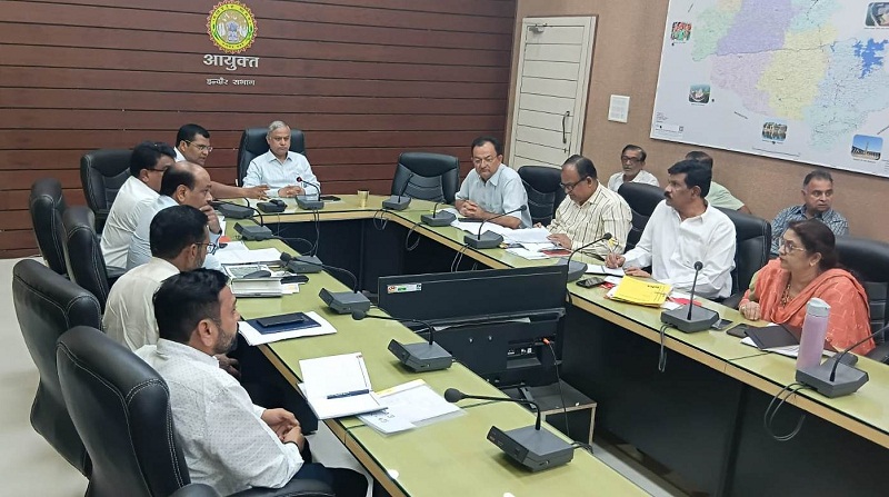 एमआर-12 कैलोद हाला रेलवे क्रासिंग पर आरओबी को लेकर इंदौर विकास प्राधिकरण और लोक निर्माण विभाग की संयुक्त बैठक सम्पन्न एमआर-12 कैलोद हाला रेलवे क्रासिंग पर आरओबी को लेकर इंदौर विकास प्राधिकरण और लोक निर्माण विभाग की संयुक्त बैठक सम्पन्न