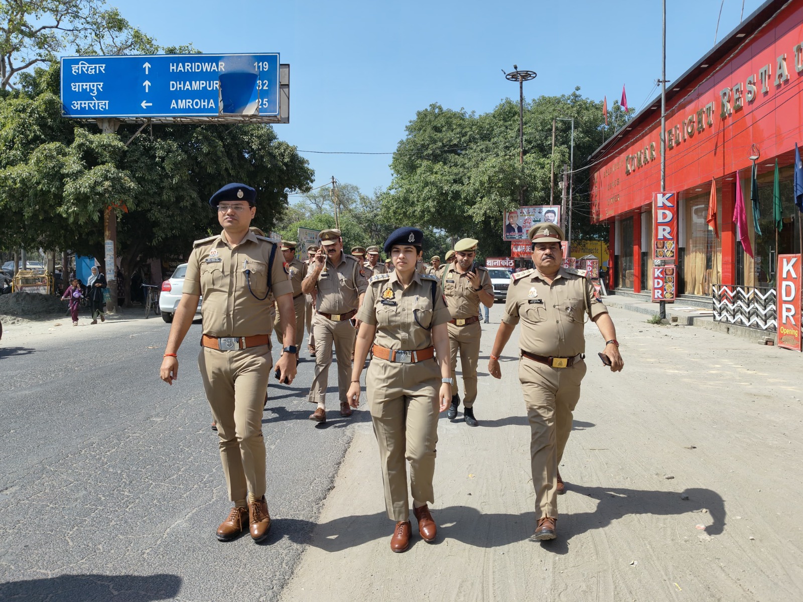 वक्फ संशोधन विधेयक पेश होने पर मुरादाबाद में अलर्ट, गश्त जारी वक्फ संशोधन विधेयक पेश होने पर मुरादाबाद में अलर्ट, गश्त जारी