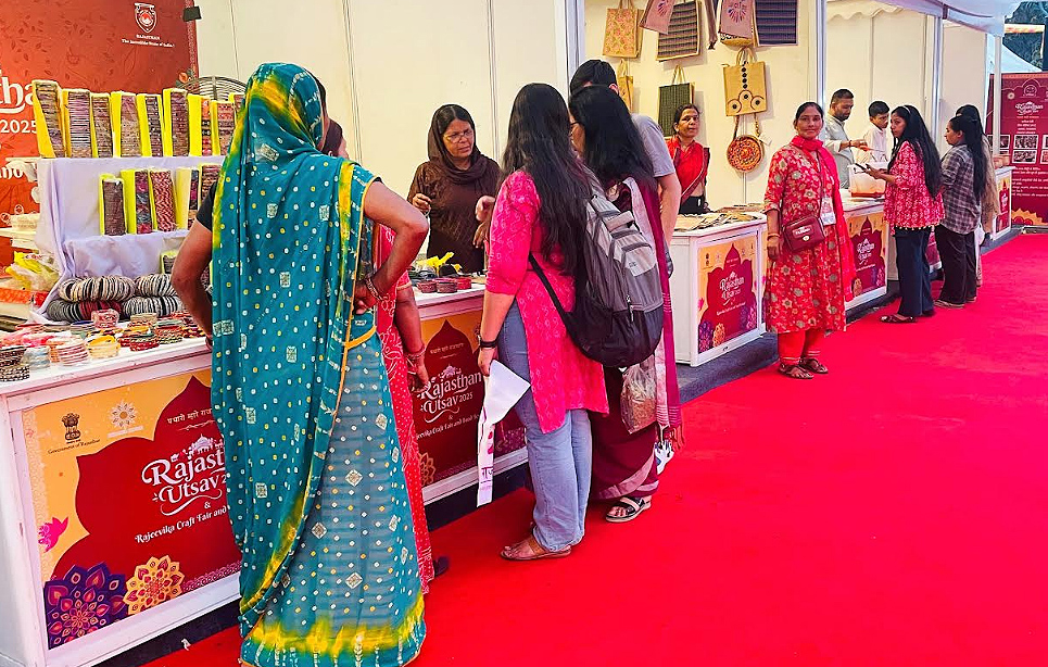 राजस्थान उत्सव-2025 का हुआ समापन, मेले में आर्टिजंस की हुई 50 लाख की ज्यादा की बिक्री राजस्थान उत्सव-2025 का हुआ समापन, मेले में आर्टिजंस की हुई 50 लाख की ज्यादा की बिक्री