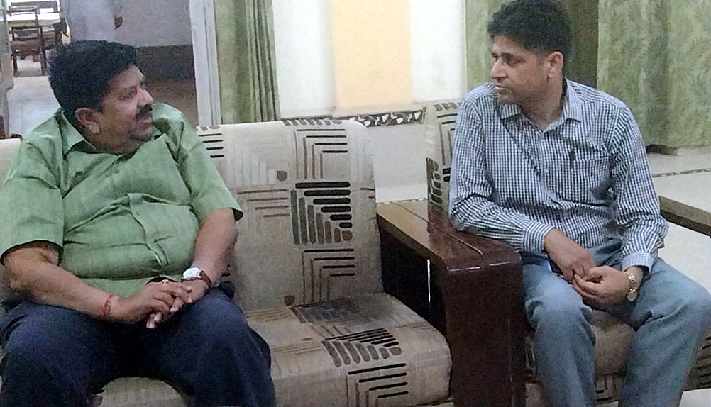 पंचायती राज और नगरीय निकाय चुनाव पारदर्शिता में करवाने के लिए राज्य निर्वाचन आयोग संकल्पबद्ध : डॉ.मधुकर गुप्ता पंचायती राज और नगरीय निकाय चुनाव पारदर्शिता में करवाने के लिए राज्य निर्वाचन आयोग संकल्पबद्ध : डॉ.मधुकर गुप्ता
