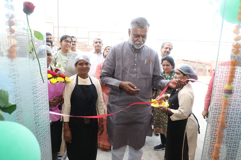 भोपाल हाट बाजार में मिलेट दीदी कैफे और विकास भवन में दीदी कैफे का शुभारंभ भोपाल हाट बाजार में मिलेट दीदी कैफे और विकास भवन में दीदी कैफे का शुभारंभ