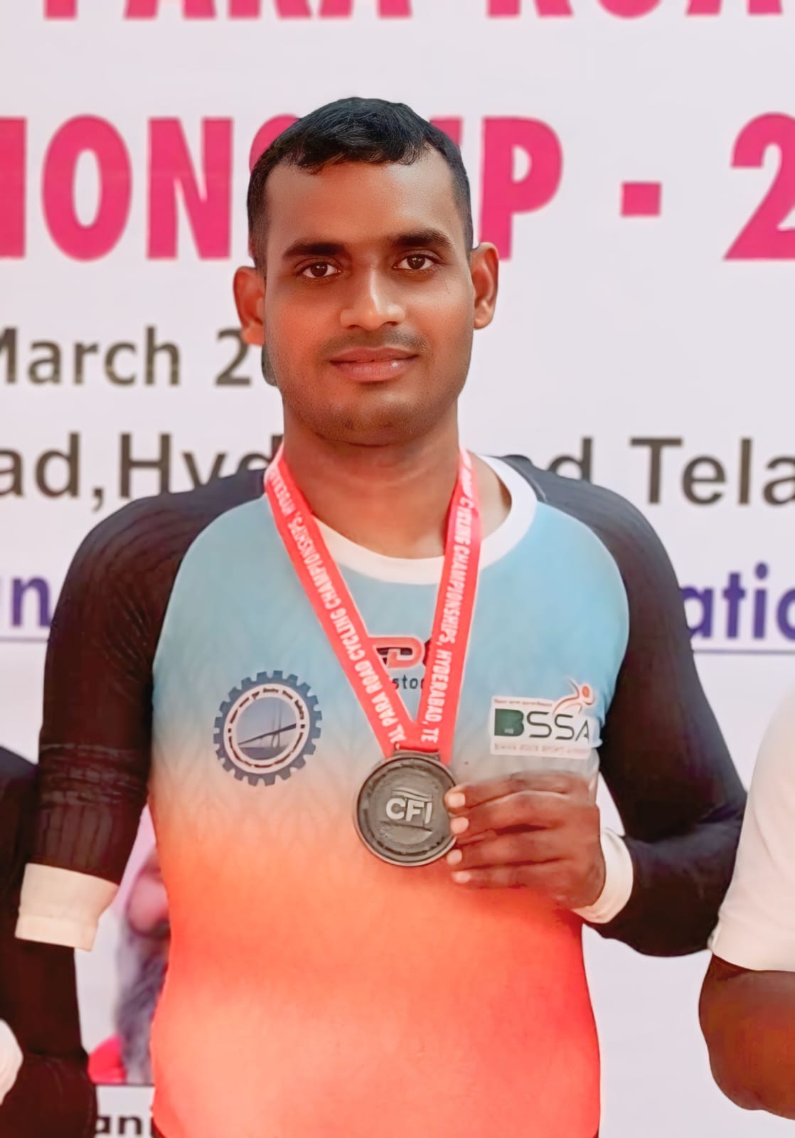 प्रवीण का फाईल फोटो प्रवीण का फाईल फोटो