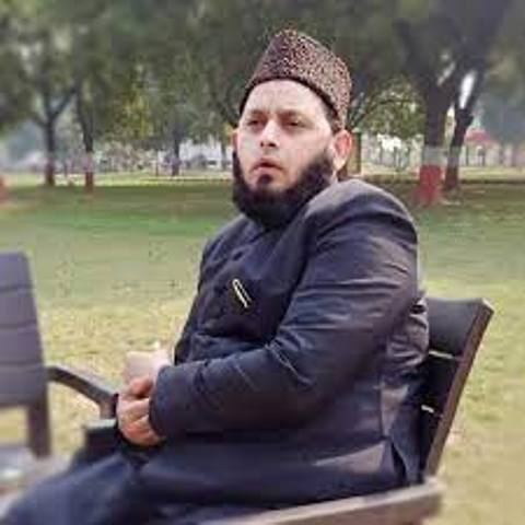 मौलाना खालिद रशीद फिरंगी महली (फाइल फोटो) मौलाना खालिद रशीद फिरंगी महली (फाइल फोटो)
