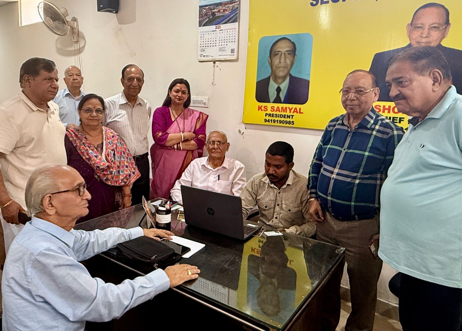 वरिष्ठ नागरिक कायाकल्प केंद्र ने आयुष्मान भारत शिविर का आयोजन किया वरिष्ठ नागरिक कायाकल्प केंद्र ने आयुष्मान भारत शिविर का आयोजन किया
