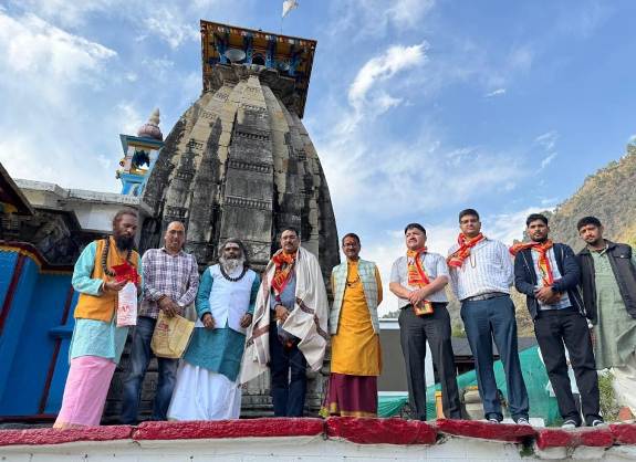 ओंकारेश्वर मंदिर में पहुंचे संस्कृति सचिव युगम किशाेर पंत। ओंकारेश्वर मंदिर में पहुंचे संस्कृति सचिव युगम किशाेर पंत।