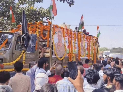 तिरंगा यात्रा तिरंगा यात्रा