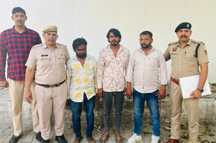 सोनीपत: दिव्यांग लड़की के अपहरण के मामले में गिरफ्तार तीन आरोपी। सोनीपत: दिव्यांग लड़की के अपहरण के मामले में गिरफ्तार तीन आरोपी।