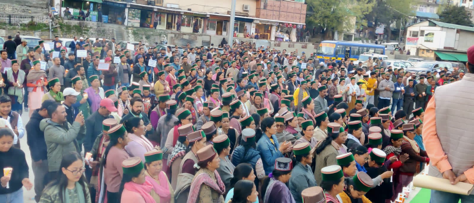 विमल नेगी मामले में सड़कों पर उतरे लोग
