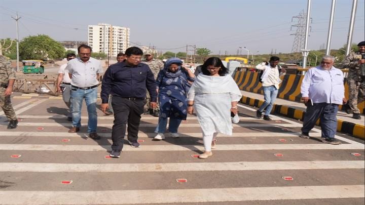 कलेक्टर ने किया आरओबी का निरीक्षण कलेक्टर ने किया आरओबी का निरीक्षण