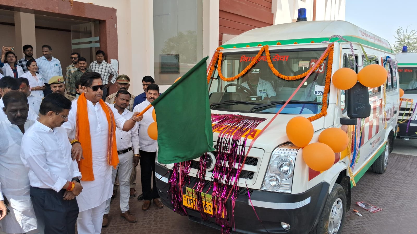 108 नंबर की 24 और 102 नंबर की 41 एम्बुलेंस, नई एम्बुलेंस से बदली जाएंगी 108 नंबर की 24 और 102 नंबर की 41 एम्बुलेंस, नई एम्बुलेंस से बदली जाएंगी